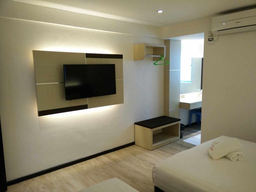 Palace Inn Miri Bagian luar foto