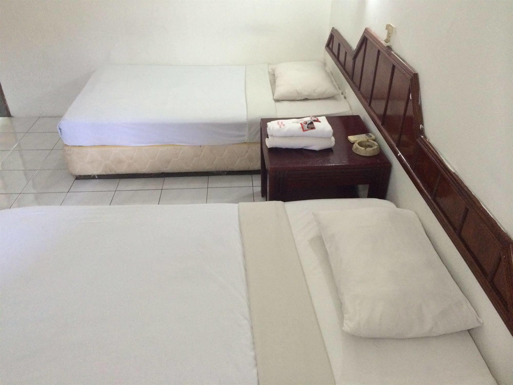 Palace Inn Miri Bagian luar foto